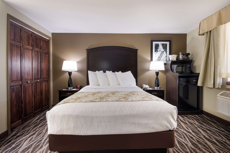 Bedroom 3, Best Western Weston Inn, Gallatin