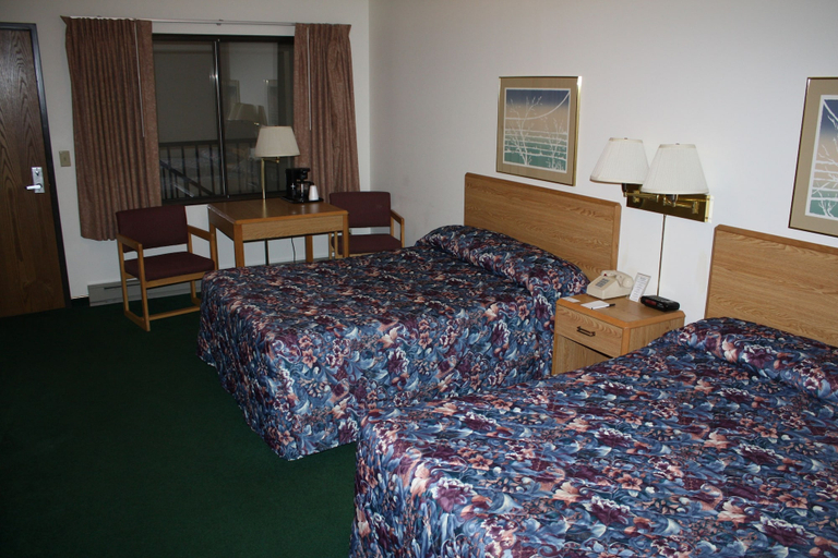 Bedroom 4, Econo Lodge Waupaca, Waupaca