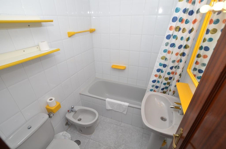 Bathroom, 106716 - Apartment in Isla, Cantabria