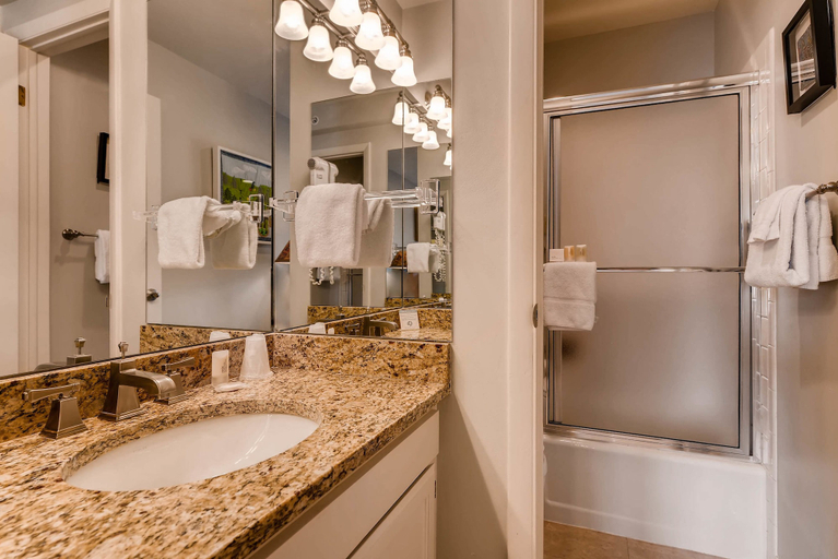 Bathroom 3, Westwind at Vail, Eagle