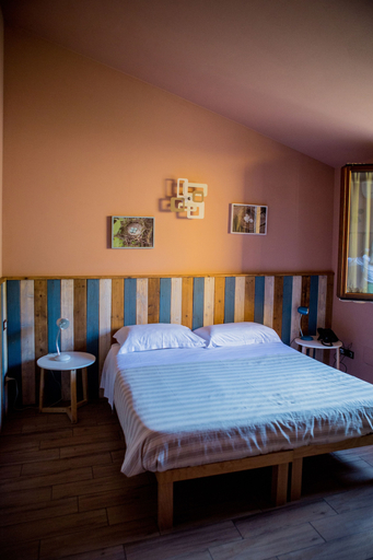 Bedroom 2, Leonardo Resort, Imperia