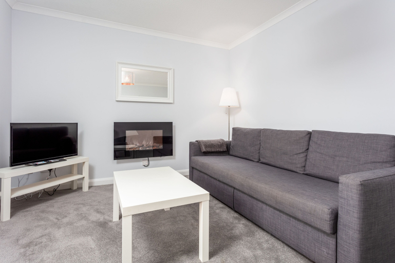 Others 5, Prestwick Central - Donnini Apartment, South Ayrshire