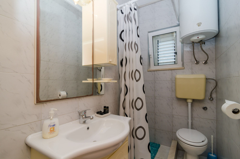 Bathroom, Leo's Room, Župa Dubrovačka