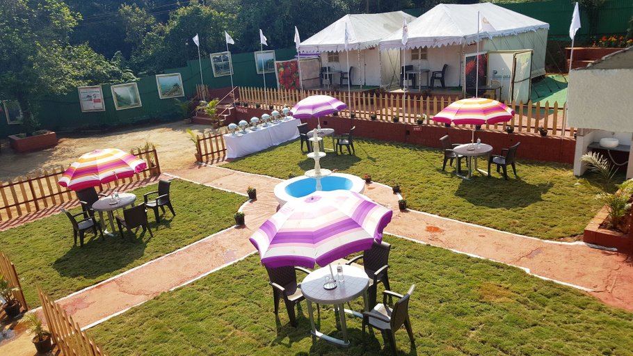 Food & Drinks, Royal Resort, Satara