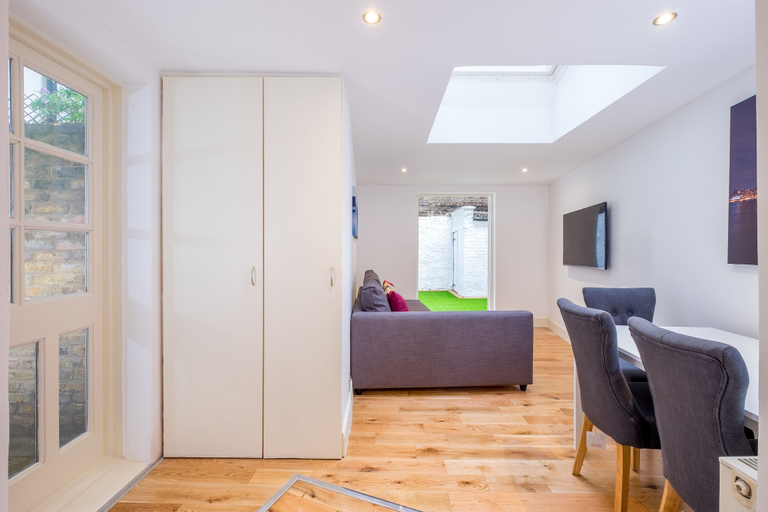 Others 5, Marylebone Apartments, London