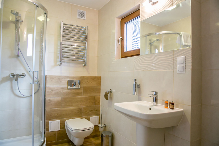Bathroom 4, Marina Mielno z widokiem na Jezioro, Koszalin