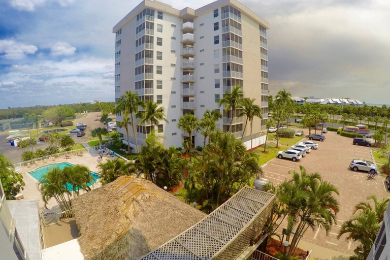 Exterior & Views 2, Beach & Tennis 1207, Lee