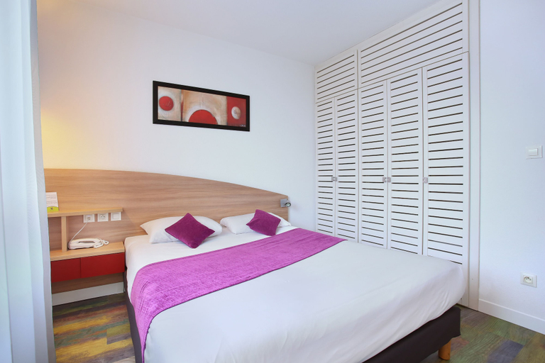Bedroom 3, Suite - Home Orleans Saran, Loiret