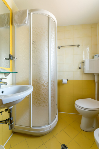 Bathroom 4, Hotel Stresa, Rimini