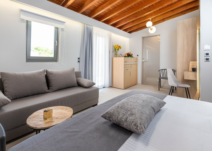 Bedroom 3, Metropolitan Pearl Hotel, Crete