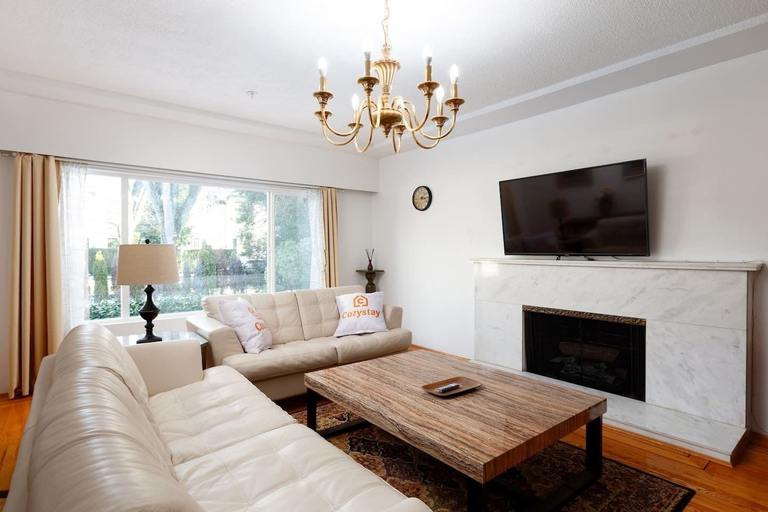 Others 4, Classic House in Heart of Vancouver, Greater Vancouver