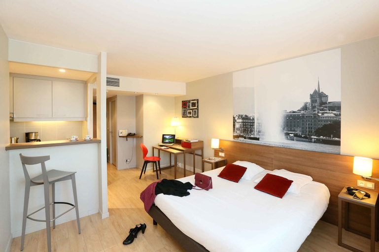 Bedroom 23