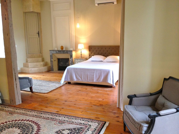Bedroom 4, Chateau Ladausse, Lot-et-Garonne
