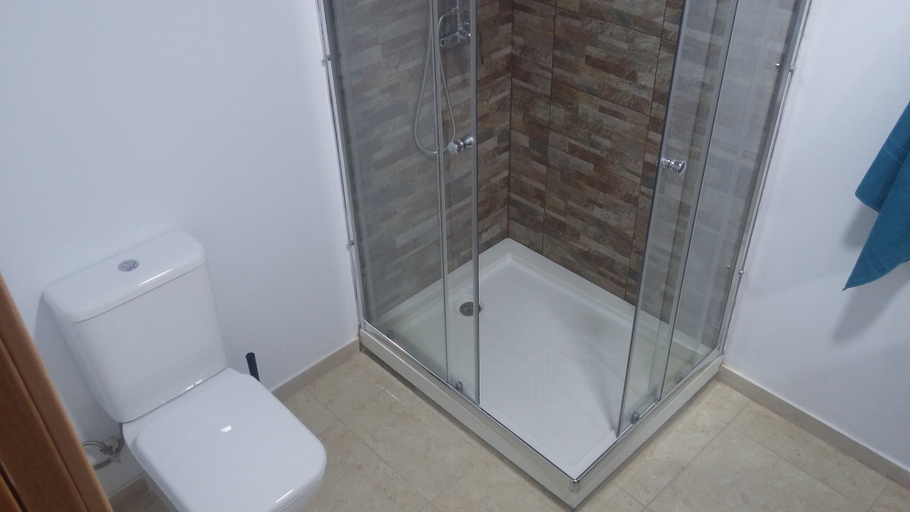 Bathroom 5, Rafaela Guest House, Málaga
