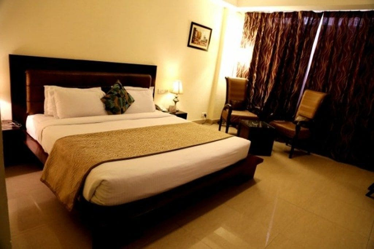 Bedroom 2, Eqbal Inn, Patiala