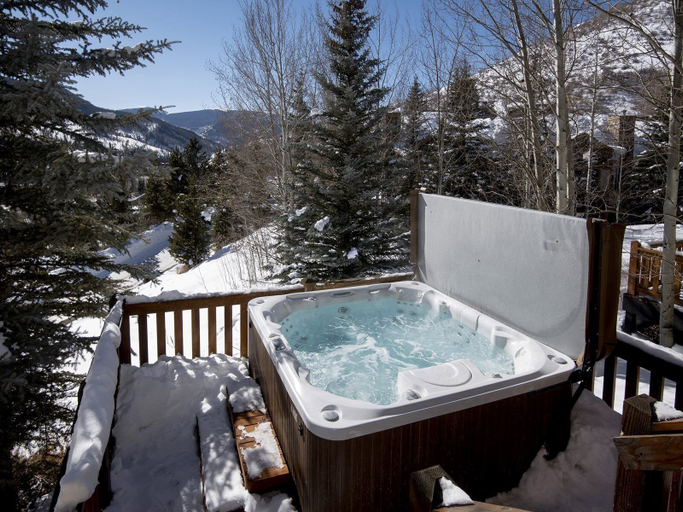 Sport & Beauty 5, Glacier Court 1854 A, Eagle