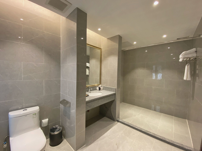 Bathroom 4, Chaozhou Hello Inn, Chaozhou