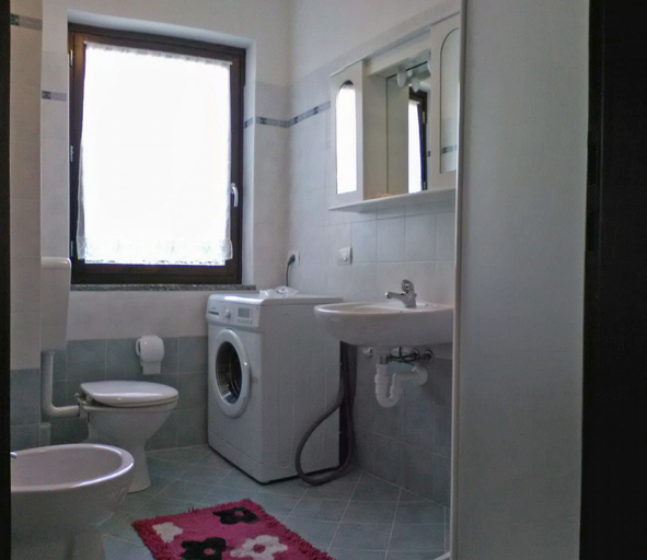 Bathroom, La Quiete 16 Holideal, Brescia