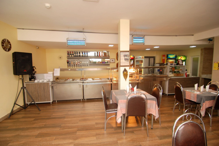 Food & Drinks 5, Hotel Rosebud, AbujaMun