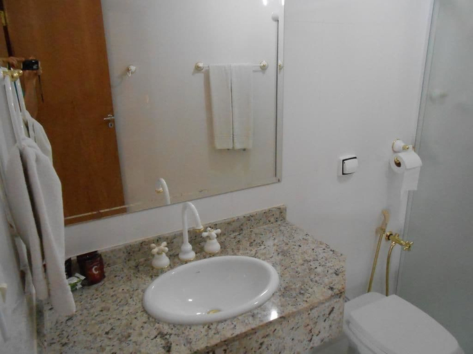 Bathroom 5, Hotel Canto da Riviera, Bertioga