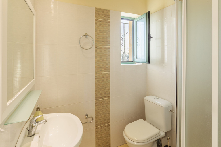 Bathroom 3, Lavender Garden Retreat - Secluded Seaside Getaway, Peloponnese