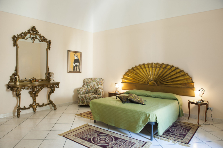 Bedroom 5, Case D'Anna, Trapani
