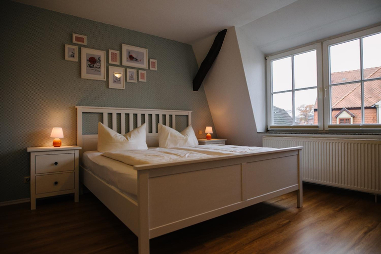 Bedroom 3, Schulzens, Stendal