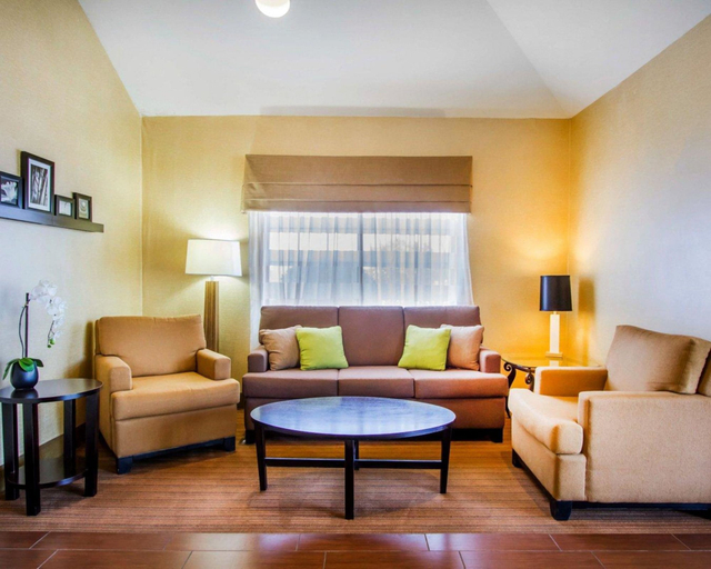 Others 5, Econo Lodge Amarillo East, Potter