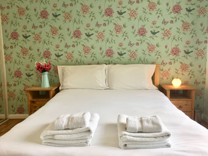Bedroom 4, アップル パーチ、ベッドルーム 2 室、フラット - パーキング無料, Oxfordshire