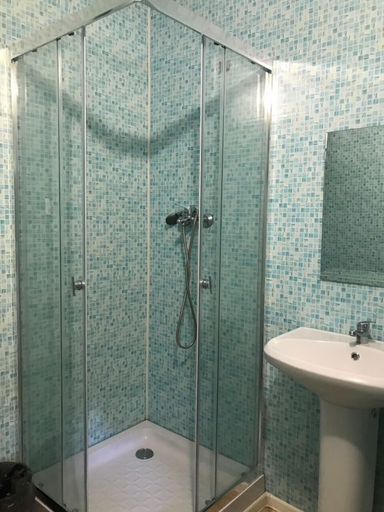 Bathroom 3, Rucheek, Tuapsinskiy rayon