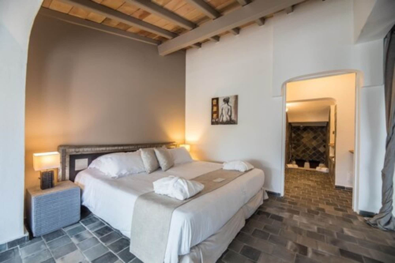 Bedroom 3, Le Roi Theodore, Corse-du-Sud