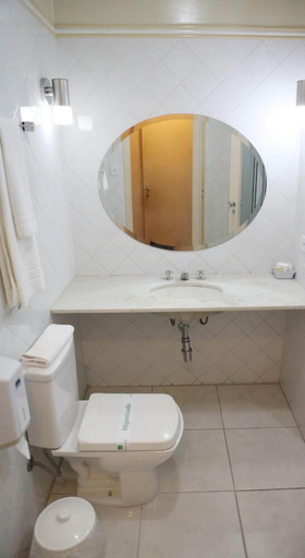 Bathroom 4, Harbor Inn Londrina, Londrina