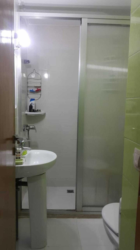 Bathroom 3, La Perle 2, Fès