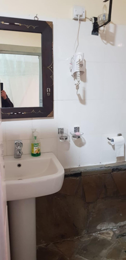 Bathroom 3, AIN Guest House, Dagoretti North