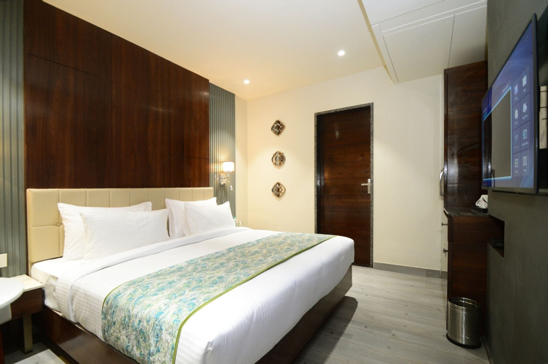 Bedroom 8