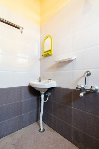 Bathroom 3, Super Hotel O Ashrey Comforts, Bangalore