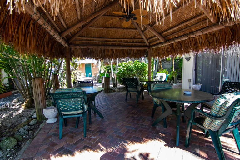 Food & Drinks, Bonita Beach Inn and Suites, Lee