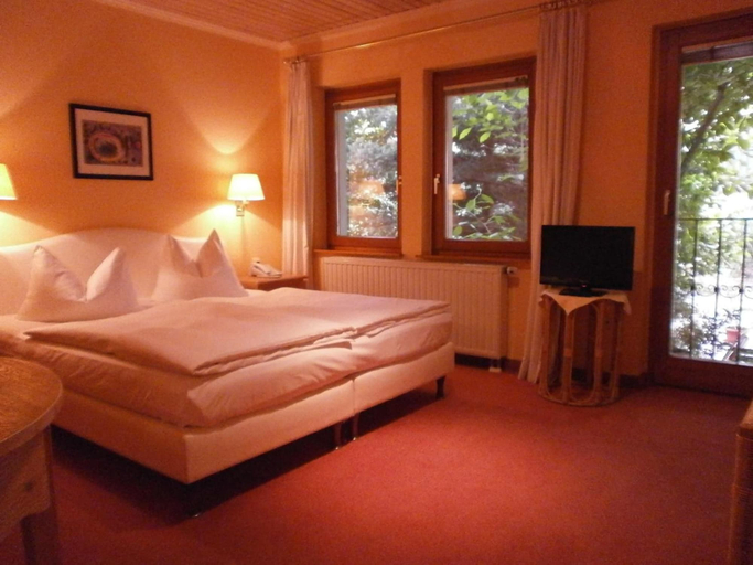 Bedroom 4, Gasthof und Landhotel Zur Ausspanne, Meißen