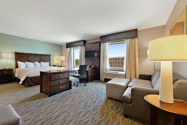 Bedroom 3, Hampton Inn & Suites Gulfport I-10, Harrison