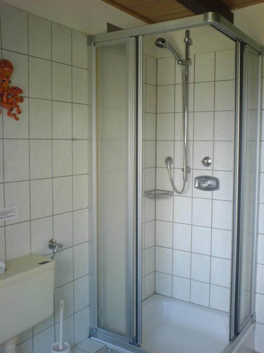 Bathroom, Jugendgästehaus Westkap Wangerooge, Friesland