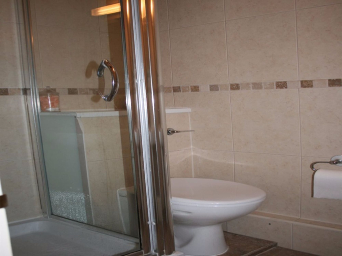 Bathroom 3, Manor Guest House, North Yorkshire