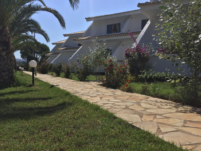 Exterior & Views 2, OASIS HOTEL KYPARISSIA, Peloponnese