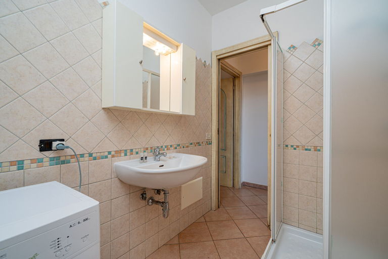 Bathroom 3, Residence La Tartaruga, Nuoro