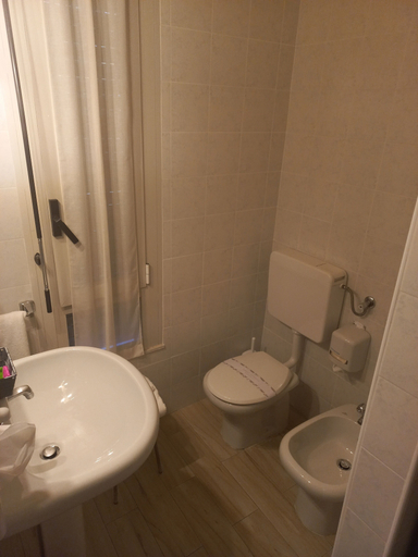 Bathroom 5, Park Hotel, Bologna