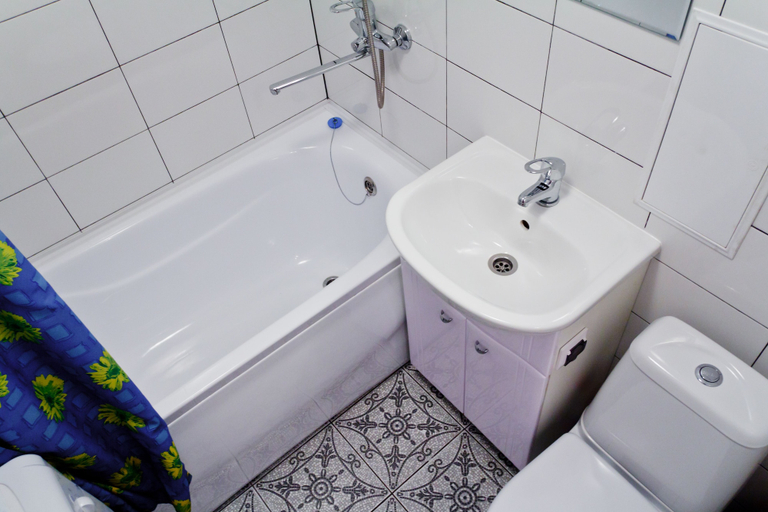 Bathroom 3, Apartment ALLiS-HALL on Malysheva 73a, Ekaterinburg gorsovet