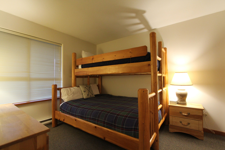 Bedroom 2, Symphony Condos by Whistler Retreats, Squamish-Lillooet