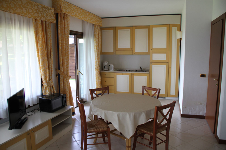 Others 5, Le Corti del Lago - Apartments, Brescia