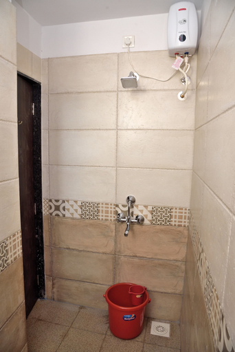 Bathroom 3, Hotel Mandarin, North Goa