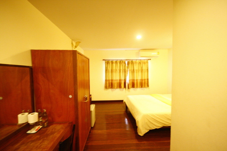 Bedroom 2, Narasiri Service Apartment, Muang Prachin Buri