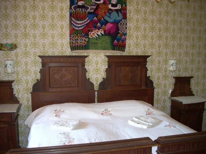 Bedroom 3, Bed & Breakfast Al Laghetto, Trieste